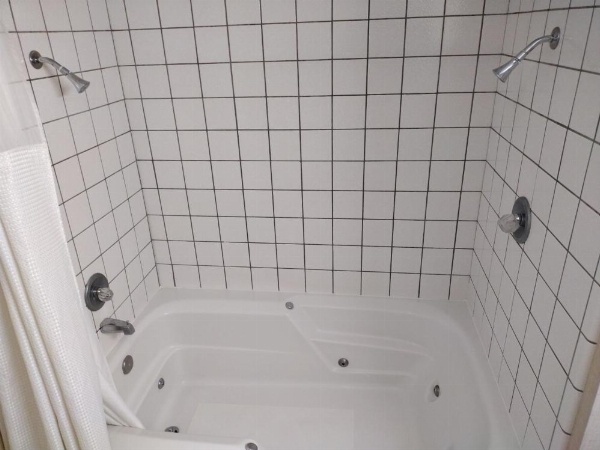 Cedar Lodge image 13